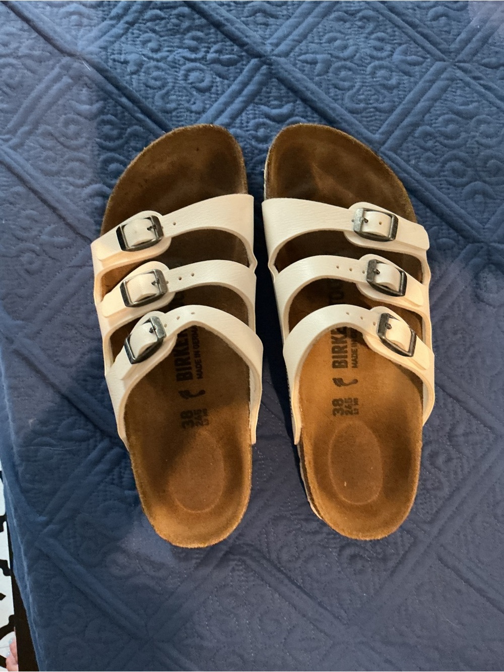 Birkenstock White Triple-Buckle Sandals / Size 38 - Picture 2 of 3